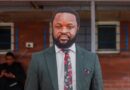 Usezoba umsakazi woKhozi FM olingisa kuZalo